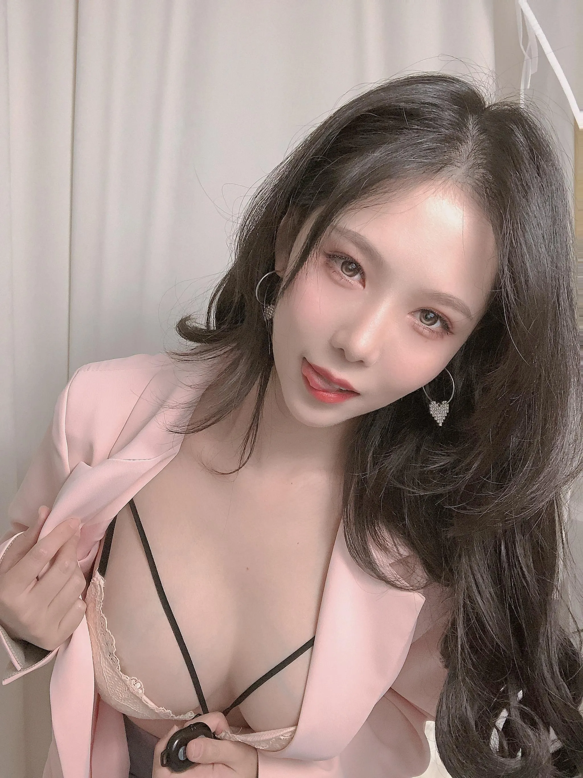 抖娘-利世 – NO.55 粉色西装 [26P]插图2